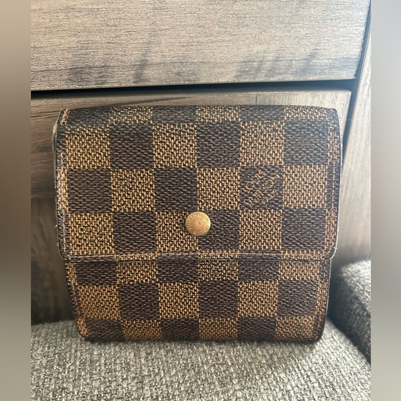 Louis Vuitton Damier Ebene Elise Compact Wallet - Picture 1 of 12